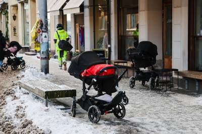 Utlendinger blir sjokkert over at norske barn sover ute. Dette sier barnelege om utesoving.