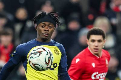 Bildene ryster: Fotballspiller brutalt ranet