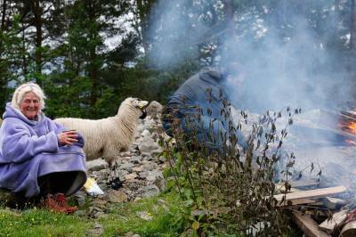 Sankthans: – Dere er ikkefra brannvesenet, vel?
