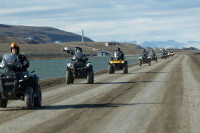 Staten ønsker ikke vekst på Svalbard: – Fullproppet med master- og doktorgrader