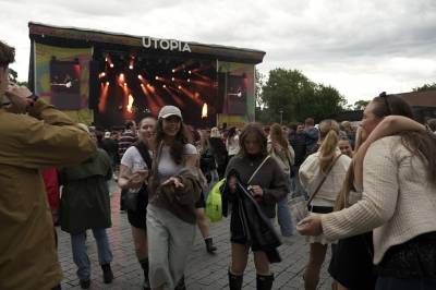Utopia festivalen går samme dag som Kongen døde