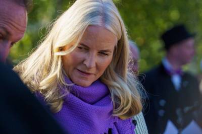 Flere organisasjoner avventer vurdering av kronprinsessens rolle