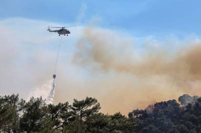 Hellas: Apollo evakuerer turister grunnet brann