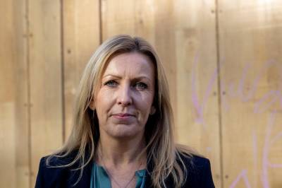 En haikjeft av et gap mellom henne og aksjemarkedet