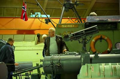 På tokt for å få KNM Skrei hjem
