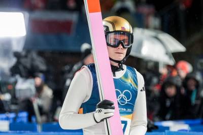 Marius Lindvik utslått i Kollen-kvalifiseringen – verdenscupdebutant ble beste nordmann