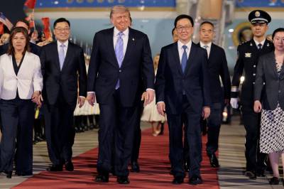 Blandet på Wall Street mens alle ser til Kina