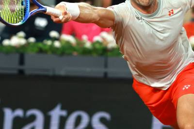 Ruud lekte seg videre i French Open etter varmesmellen: – Jeg var nær å reise hjem