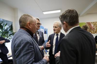 Støre om kampen om Grønland: – Denne situasjonen er på ingen måte over