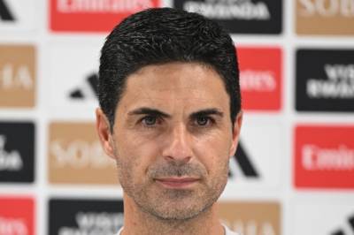 Mikel Arteta ber Liam Rosenior om unnskyldning