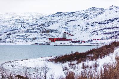 Miljøaksjonister tok seg inn på gruveanlegg i Repparfjord