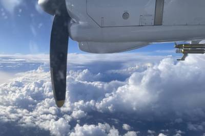 Forskere flyr rett inn i uvær: – En million ting kan gå galt