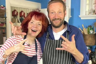 Serverte bløtkake med tomat