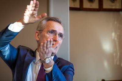 Stoltenberg vil vente på revidert budsjett før han kan vurdere bensin- og dieselgrep