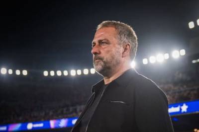 Hansi Flick har bestemt seg for å fortsette å plage Real Madrid – forlenger med Barcelona etter storsuksess