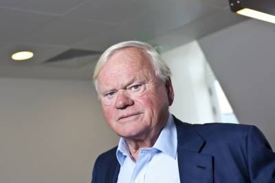 I milliardkrangel med tidligere ansatte