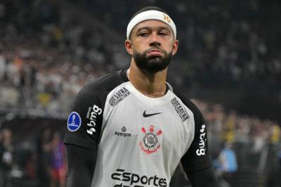 Depay dukket opp like før troppen tas ut