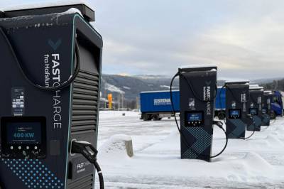 Øker ladetilbudet på døgnhvileplassene