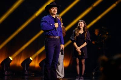 Hyller kjæresten på direkten