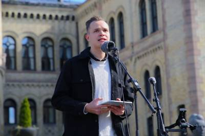 Hvor er justisministeren når hatet flommer utenfor Stortinget?