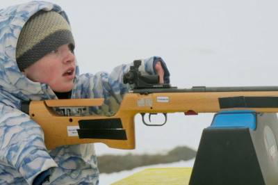 Benjamin (11) klinker til i Team Pølsa