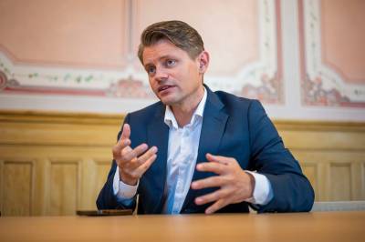 Frølich på vei til USA: – Må settes en krystall­klar grense