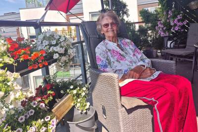 Karen (102) sammenligner VM-euforien med frigjøringen: – Aldri opplevd maken