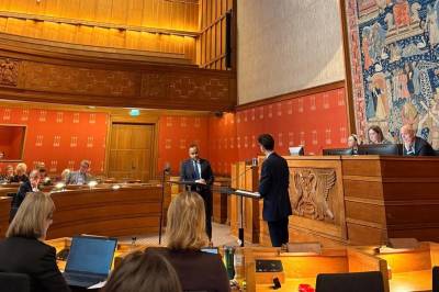 Grillet etter millionsmell: – Står til stryk