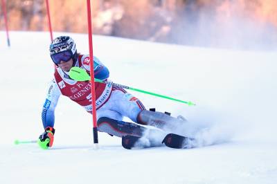 Timon Haugan til topps i slalåm i Val d'Isère