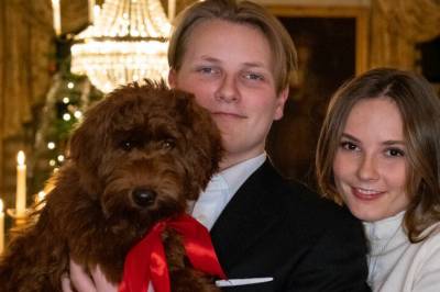 Gleder seg til å feire jul med familien