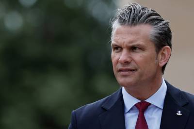 USAs forsvarsminister varsler kraftige amerikanske angrep mot Iran i natt