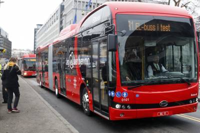 NAF advarer: Flere bytter fra buss til bil