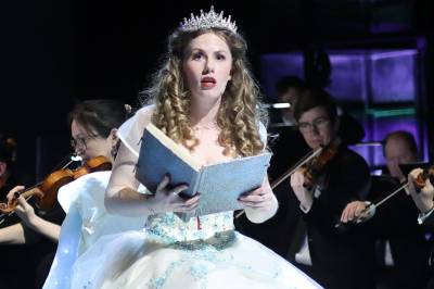 BTs anmelder er begeistret: – Helproft