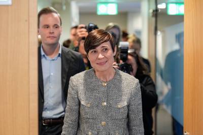 Epstein-varselet: Søreide og UD peker på hverandre