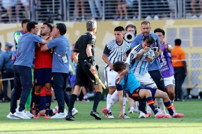 Skandalebilder etter VM-finalen: – Uverdig