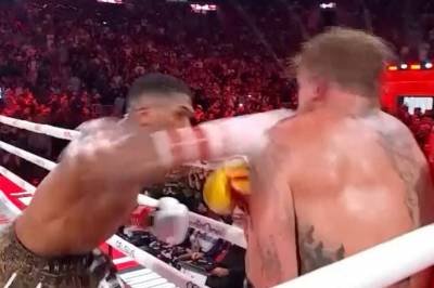 Her avgjør Joshua kampen på knockout