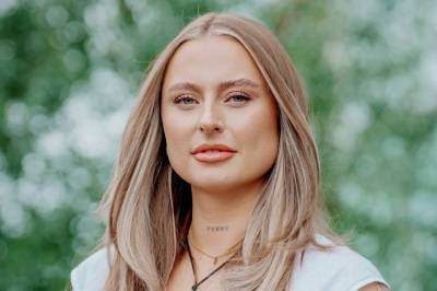 Bekrefter kjæreste på rød løper