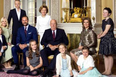 - Bar familien gjennom krisene