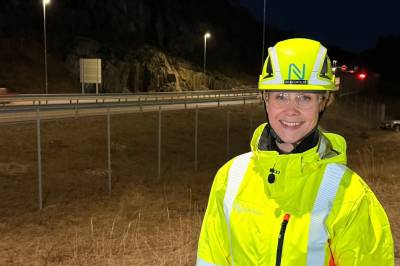 Skrur av lysene på E18 for å spare penger og strøm