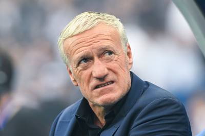 Didier Deschamps forlater VM-leiren etter at moren hans gikk bort