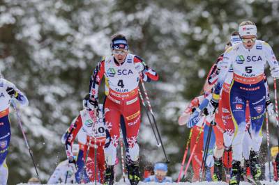 Heidi Weng spurtslo Frida Karlsson