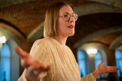 Rødt mener staten er tjent med å kutte skoletimer: – På tide at vi snur