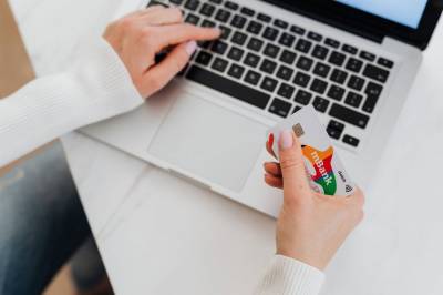 Derfor avviser norske banker kortbetalinger til utenlandske spillselskaper