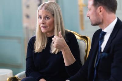 Følg NRK-intervjuet med kronprinsessen – ord for ord