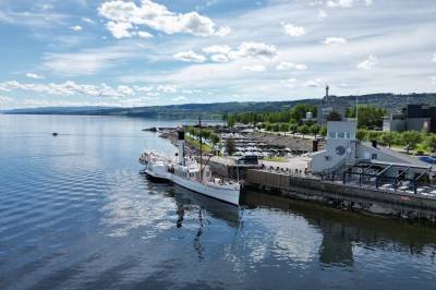 En felles historie, ett bo og arbeidsmarked, en kommune, ett navn: Toten