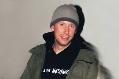 width=device-width, initial-scale=1