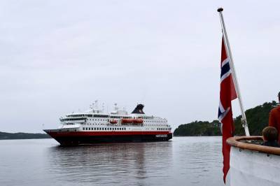 – Vi var i tvil om me skulle avlysa eller ikkje, men me kom til at folk treng å møte kvarandre