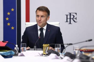 Macron: 15 land mobilisert for å sikre ferdsel i Hormuzstredet