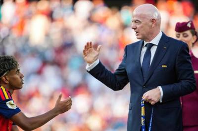 Her er Fifa-sjefens flyregnskap under VM – mer enn hundre timer i luften