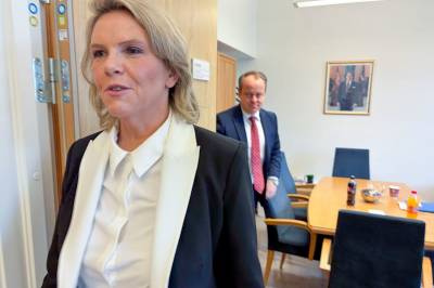 Listhaug presser nyvalgt Søreide